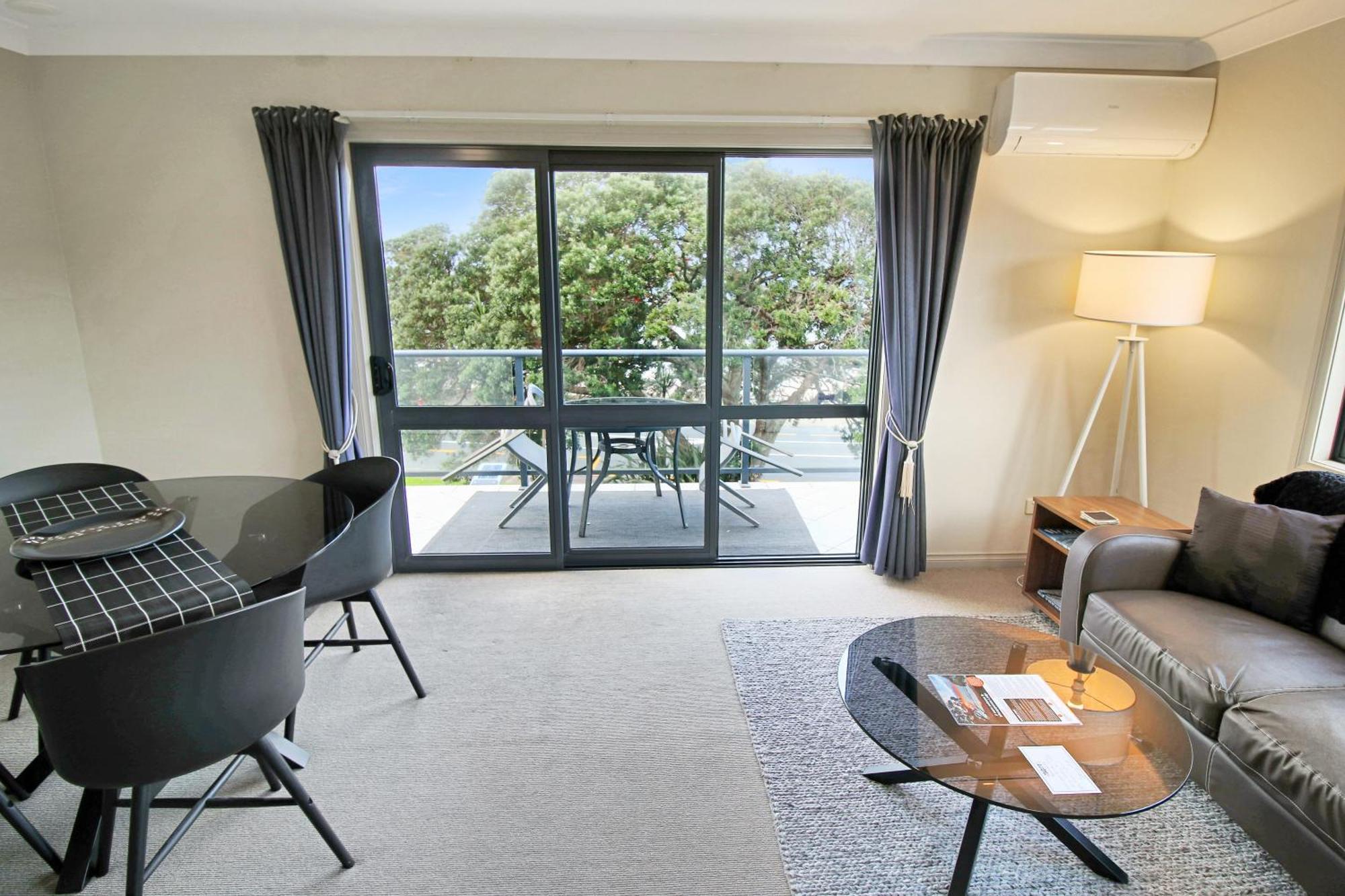 Whangaparaoa Lodge Extérieur photo